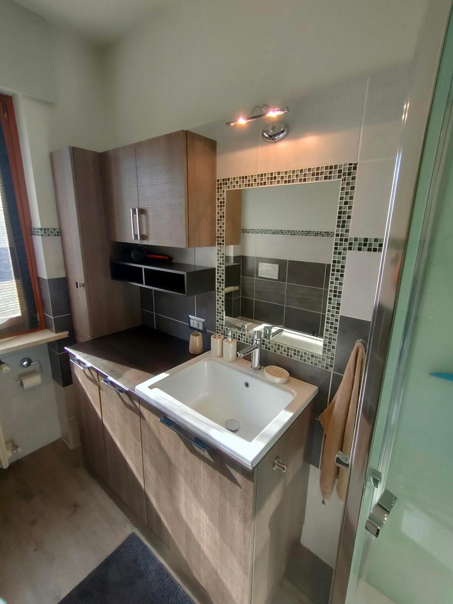 Appartamento Chentre En Ville - A 2 Passi Dal Centro - Parcheggio Gratuito - Cir-Vda-Aosta-0073 Exterior foto